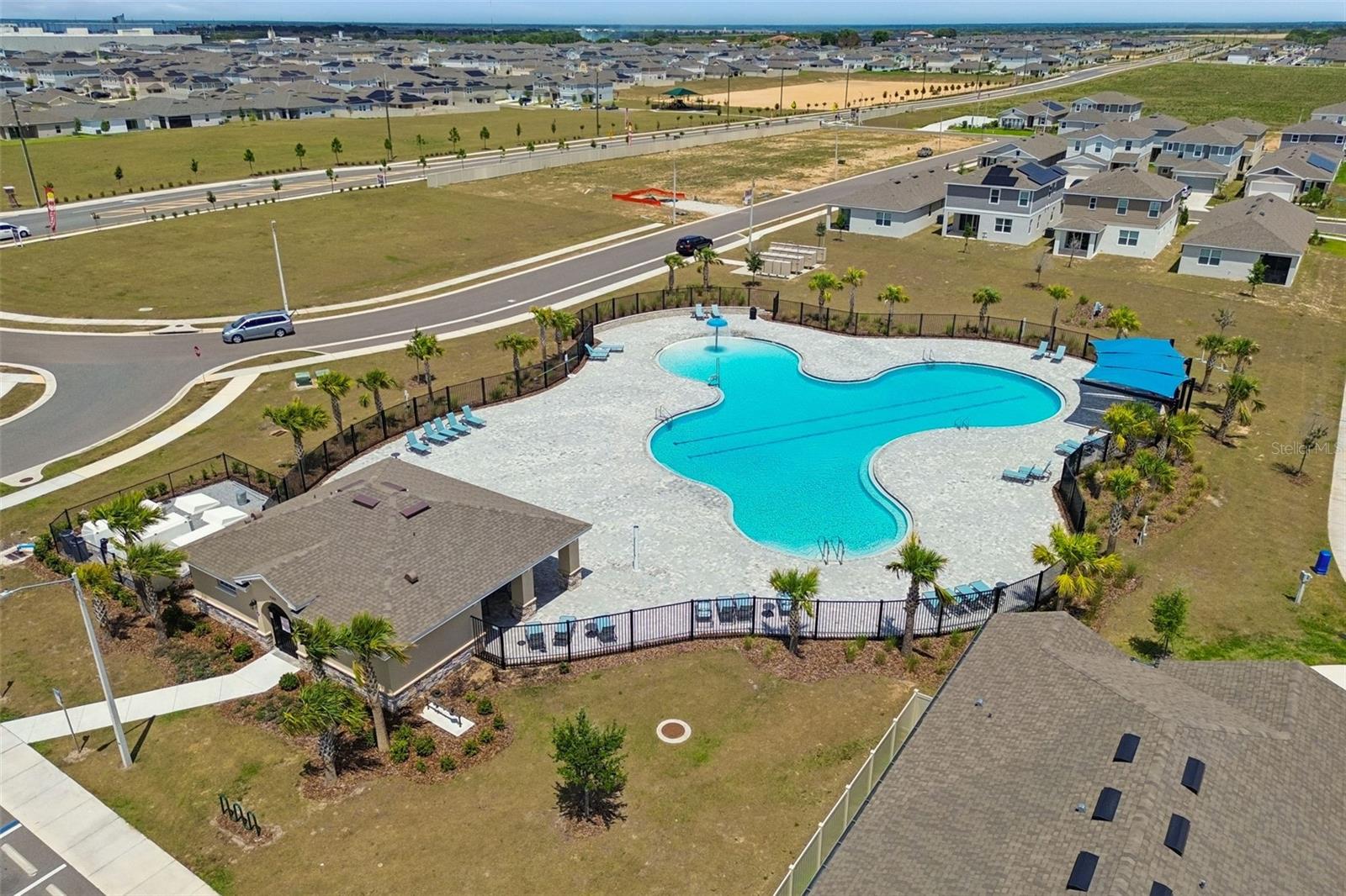 Image 76 of 90 For 4023 Gardenia Avenue