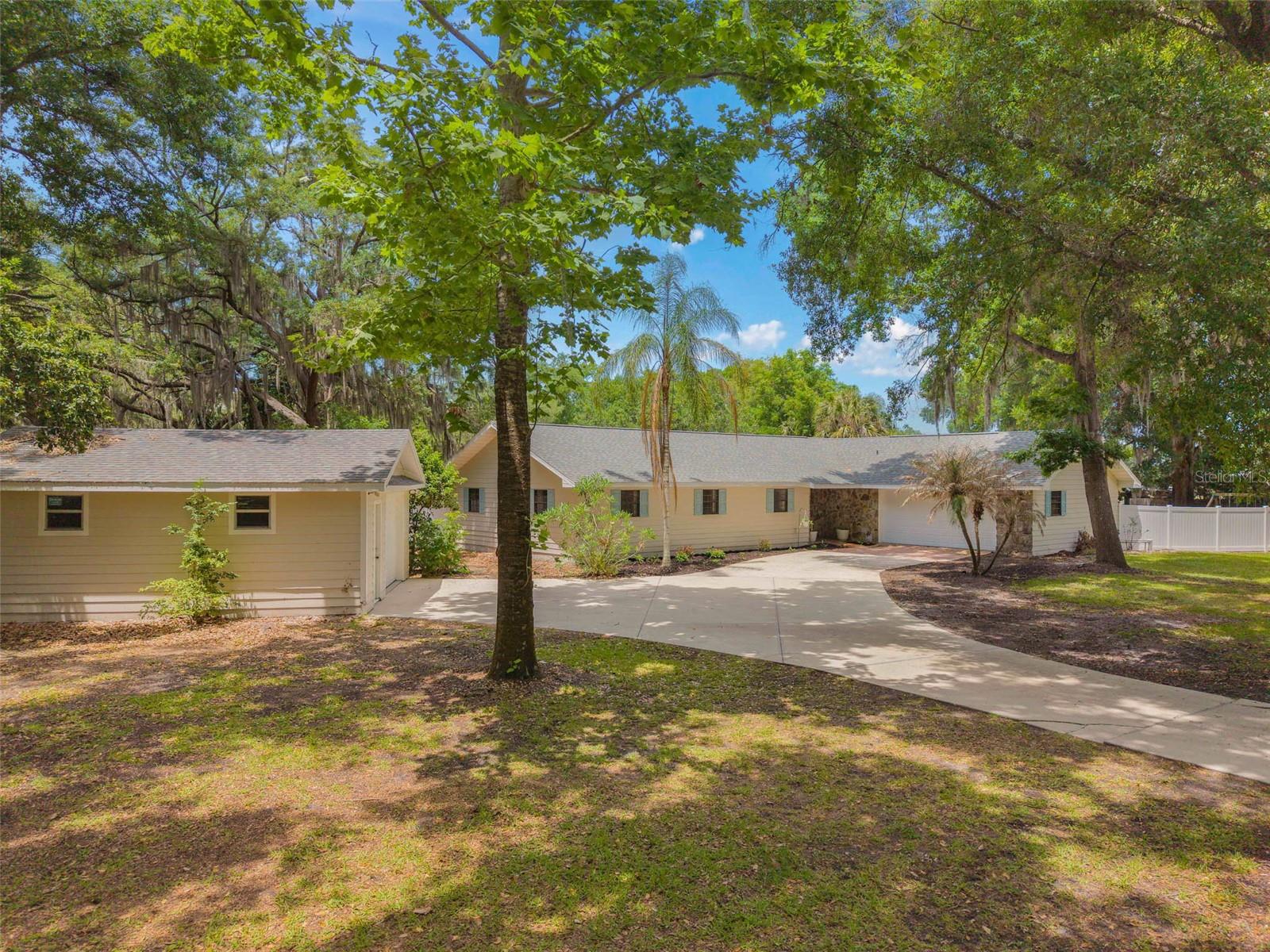 Image 31 of 34 For 18425 State Road 44