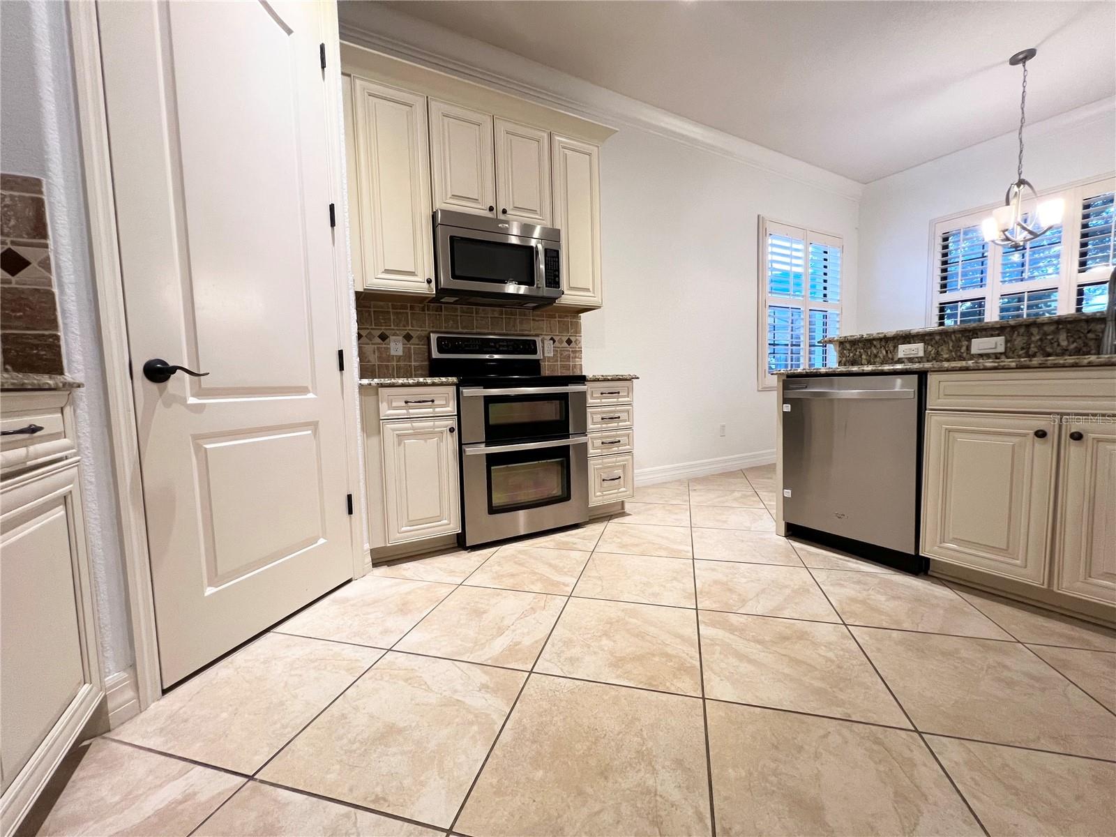 Image 10 of 68 For 8213 Prestbury Drive