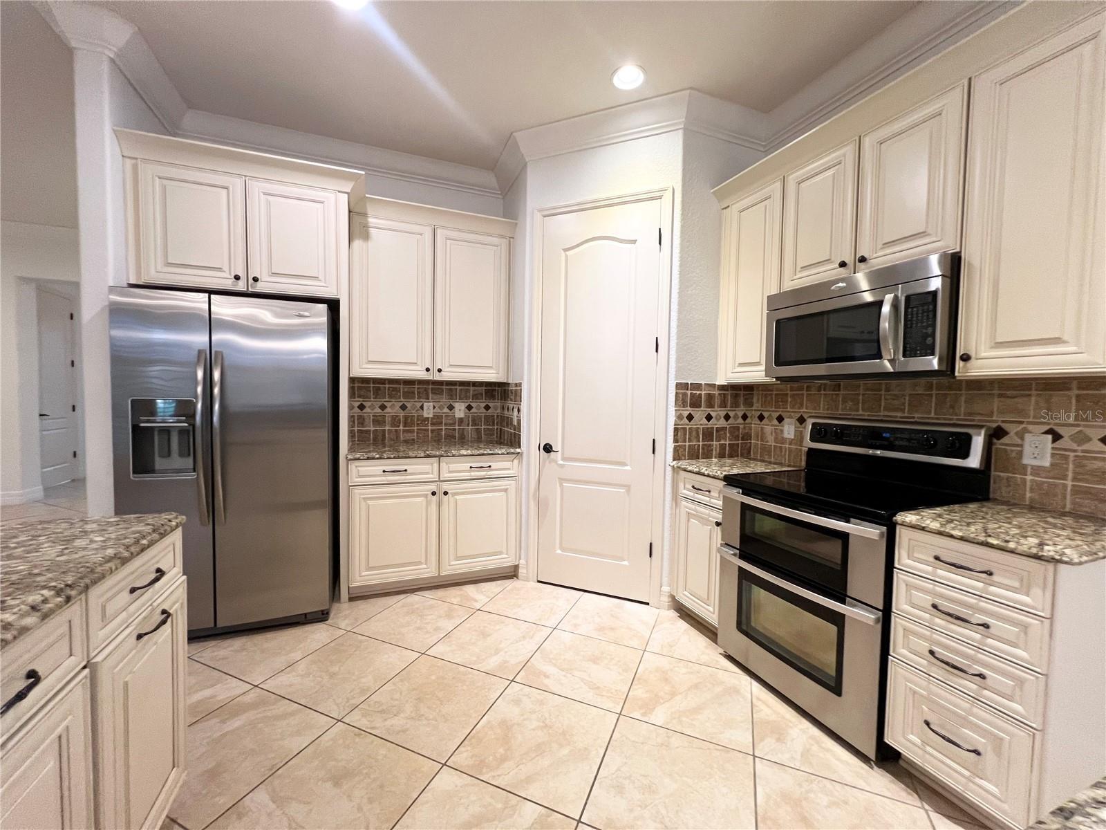 Image 13 of 68 For 8213 Prestbury Drive