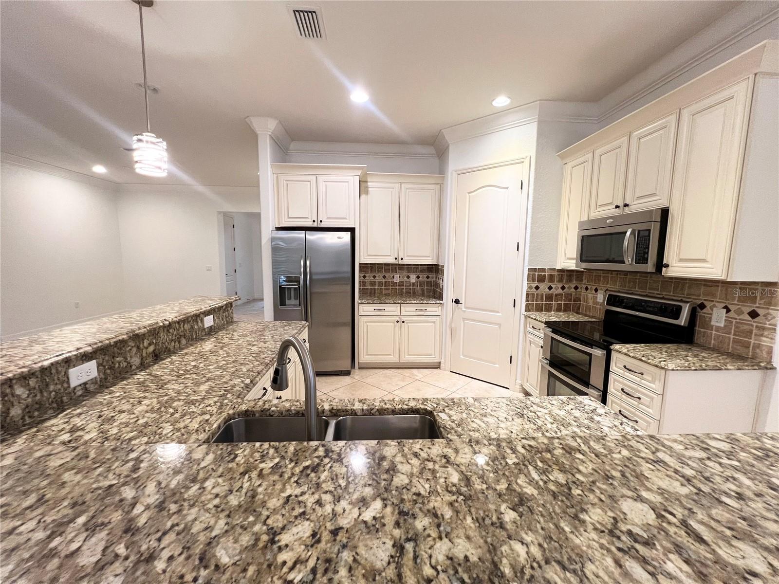 Image 14 of 68 For 8213 Prestbury Drive