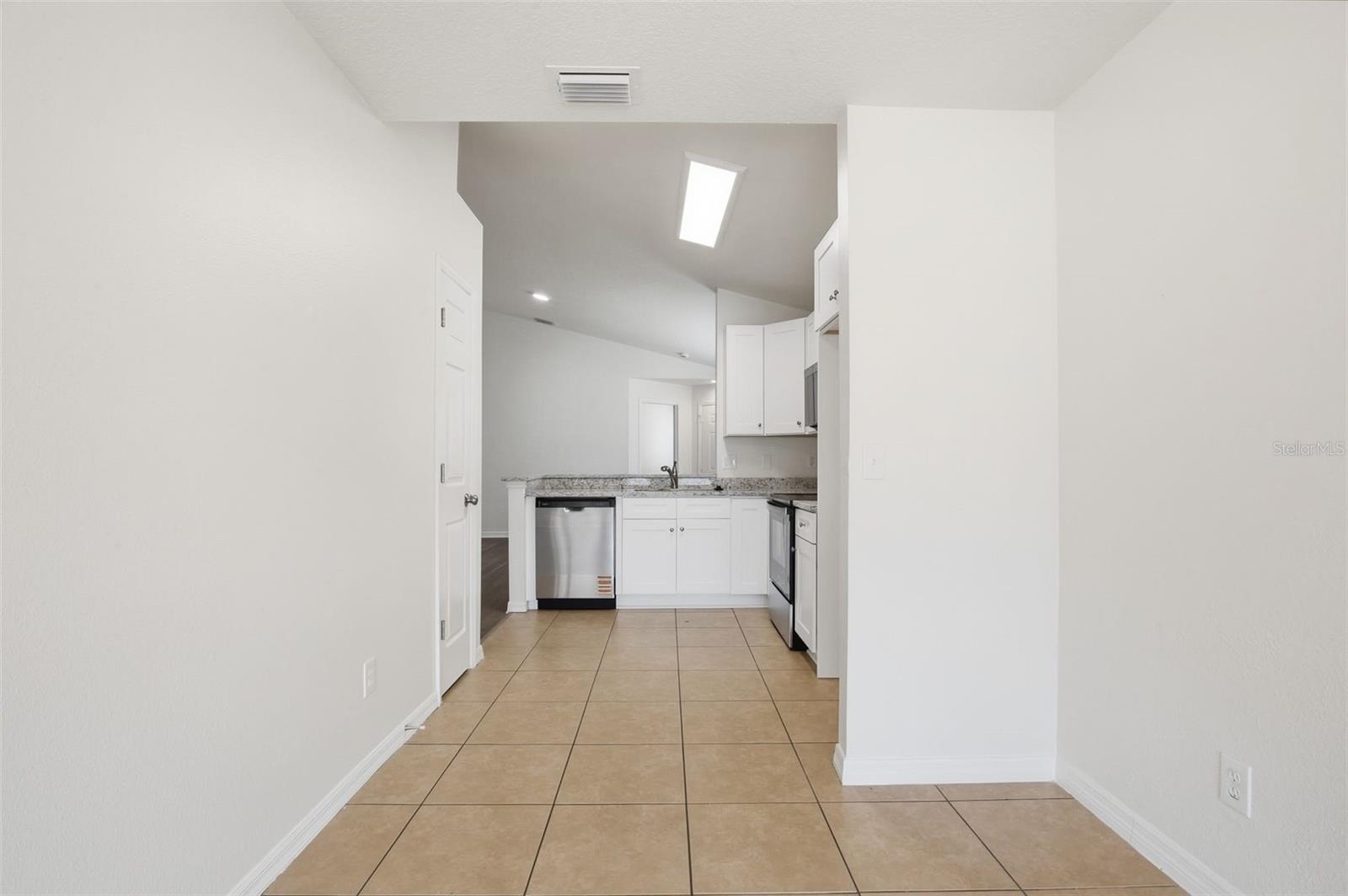 Image 13 of 26 For 13137 Carrollwood Creek Drive