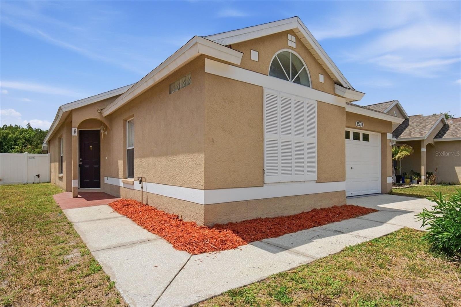 Image 2 of 26 For 13137 Carrollwood Creek Drive