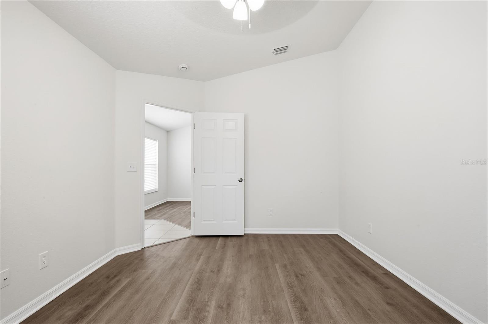 Image 21 of 26 For 13137 Carrollwood Creek Drive
