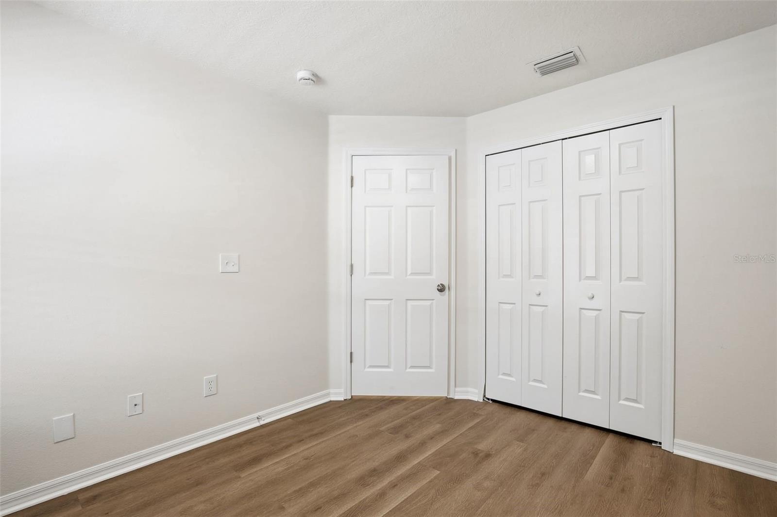 Image 5 of 26 For 13137 Carrollwood Creek Drive