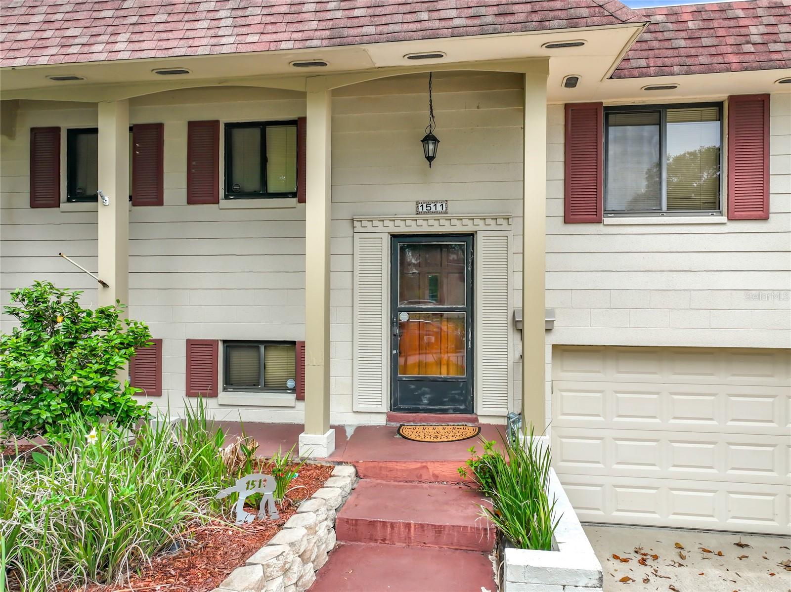 Image 14 of 92 For 1511 Glastonberry Road