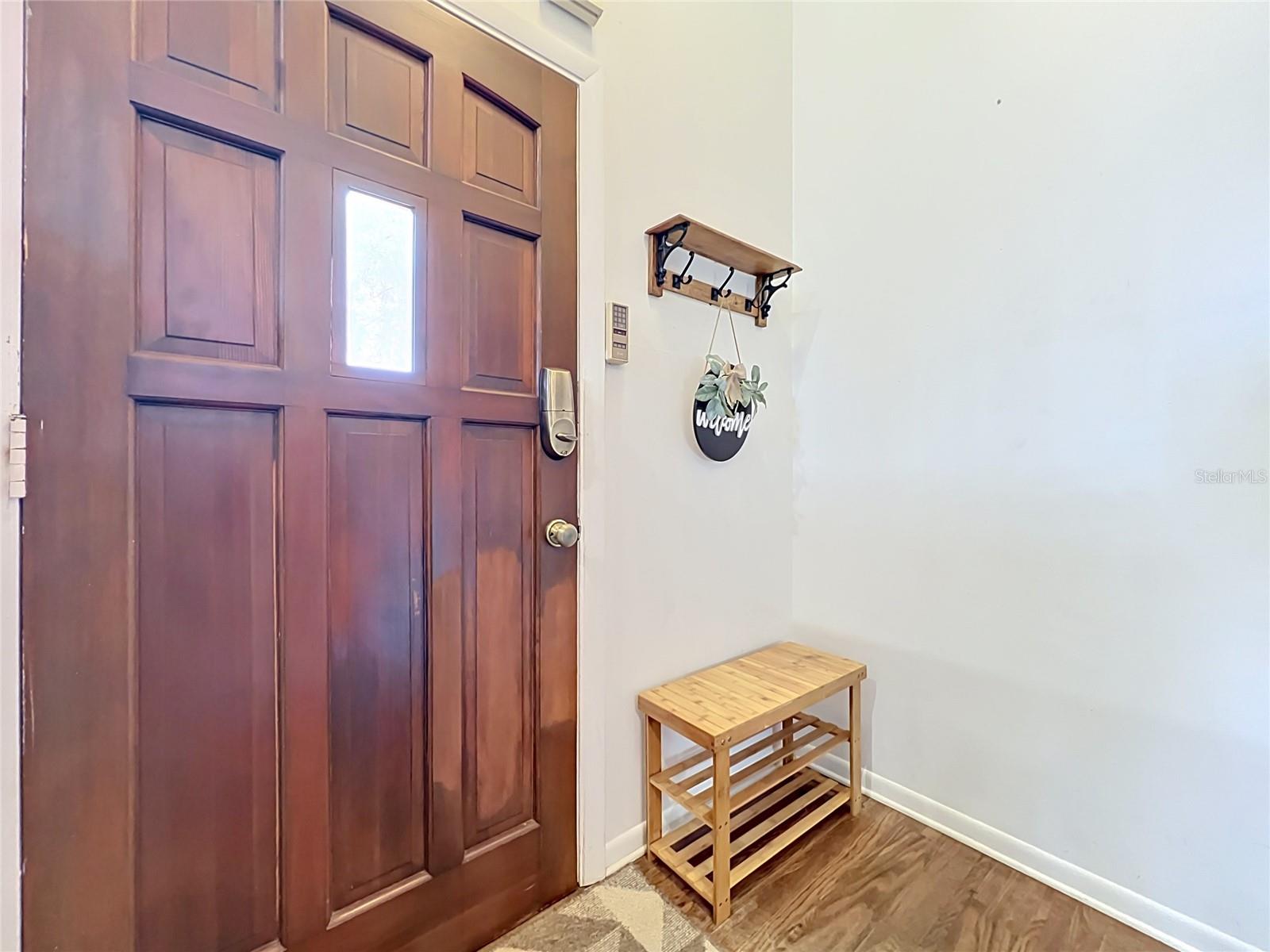 Image 17 of 92 For 1511 Glastonberry Road