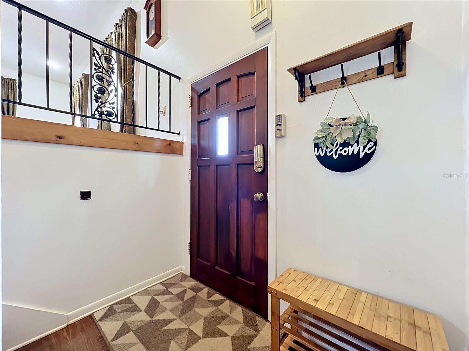 Image 18 of 92 For 1511 Glastonberry Road