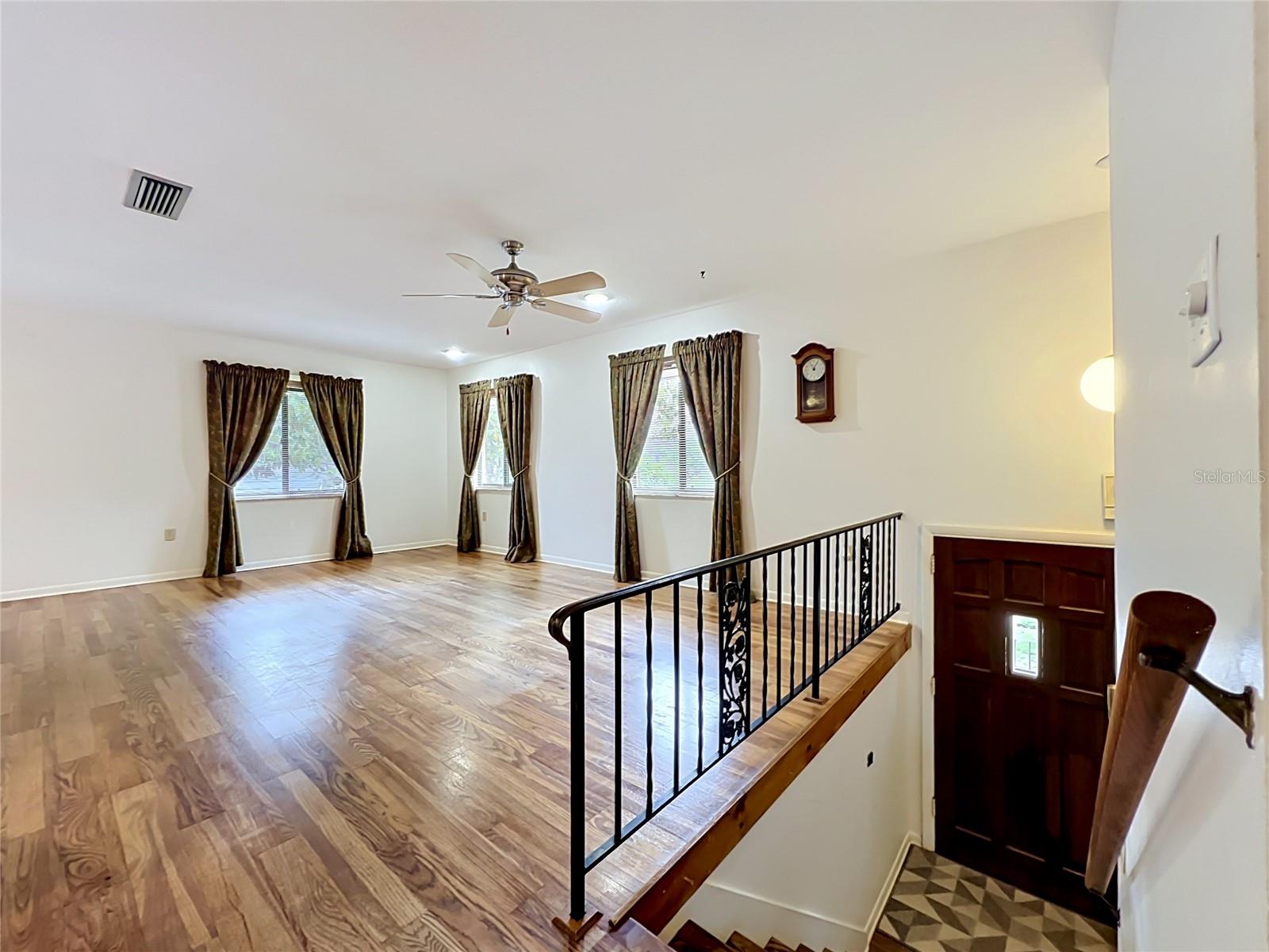 Image 22 of 92 For 1511 Glastonberry Road