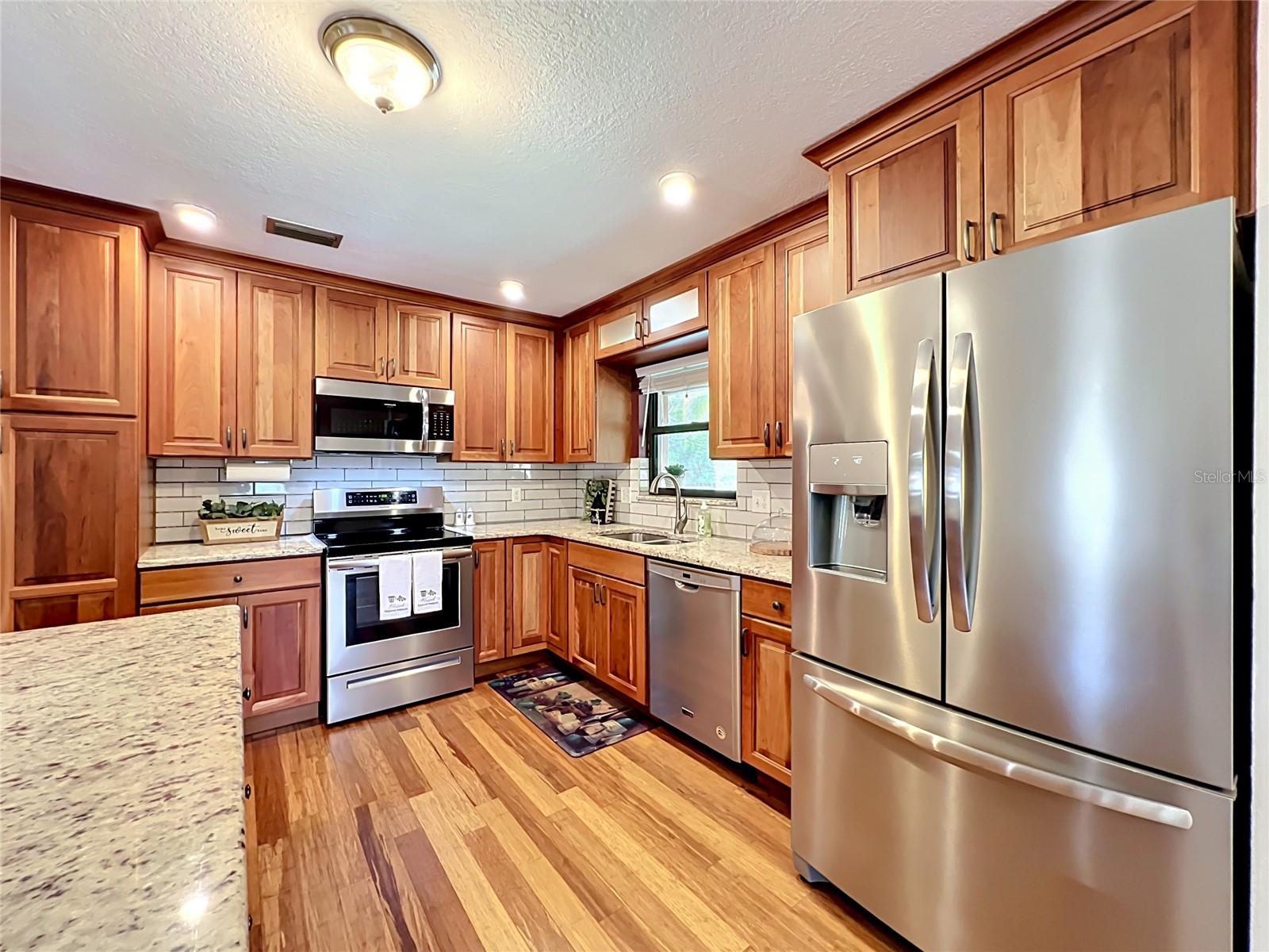 Image 29 of 92 For 1511 Glastonberry Road