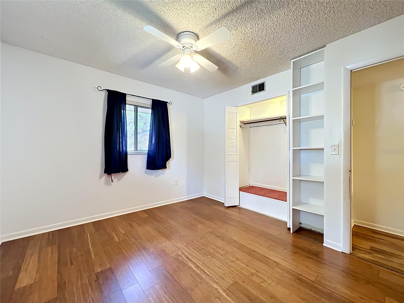 Image 49 of 92 For 1511 Glastonberry Road