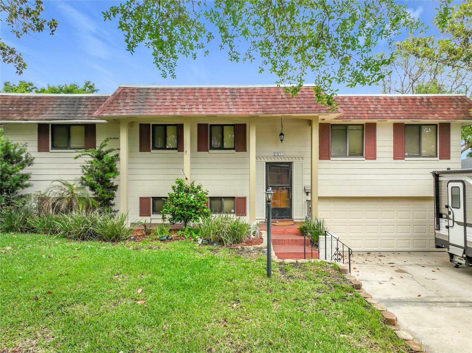 Image 9 of 92 For 1511 Glastonberry Road
