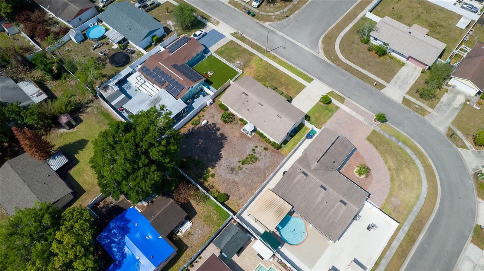 Image 10 of 44 For 129 Coral Bell Court