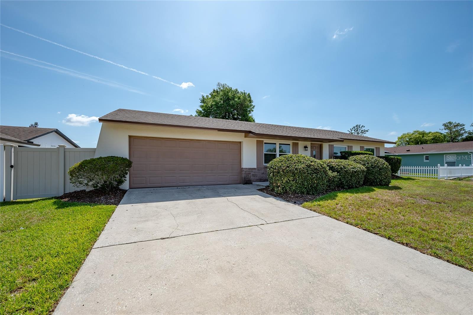 Image 5 of 44 For 129 Coral Bell Court