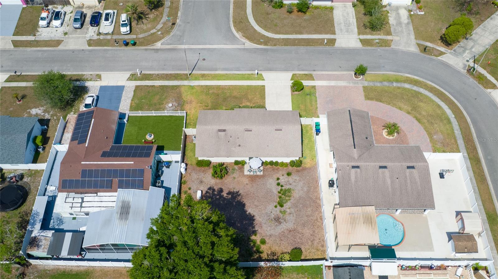 Image 9 of 44 For 129 Coral Bell Court