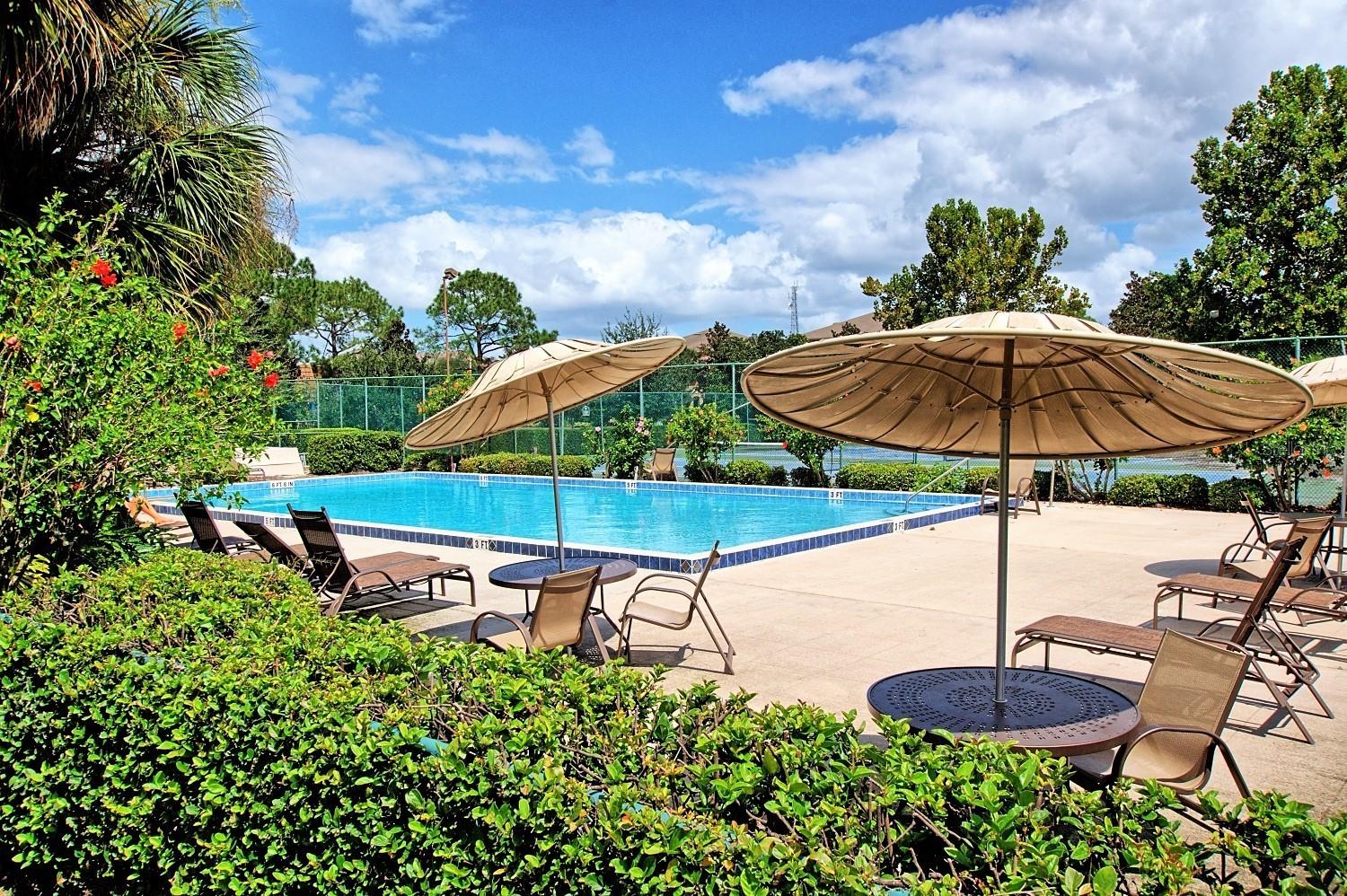 Image 17 of 19 For 5282 Coral Court 620