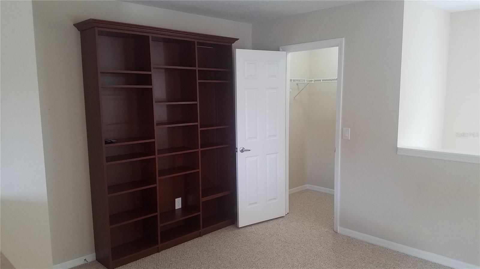 Listing photo id 3 for 2146 Shaw Lane