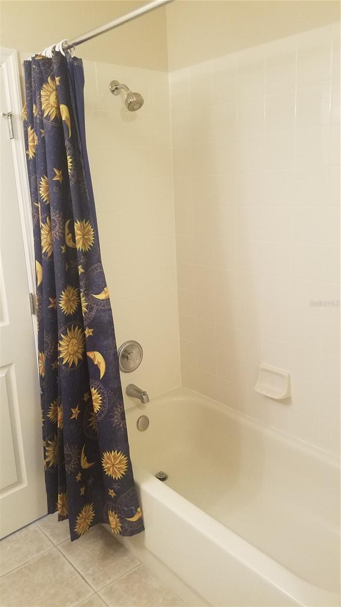 Listing photo id 4 for 2146 Shaw Lane