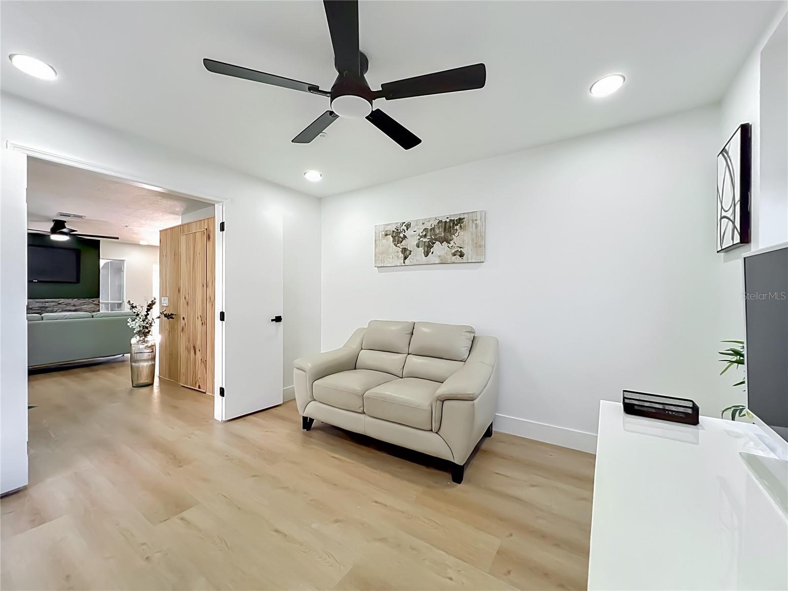 Image 15 of 77 For 1871 Casselwood Street