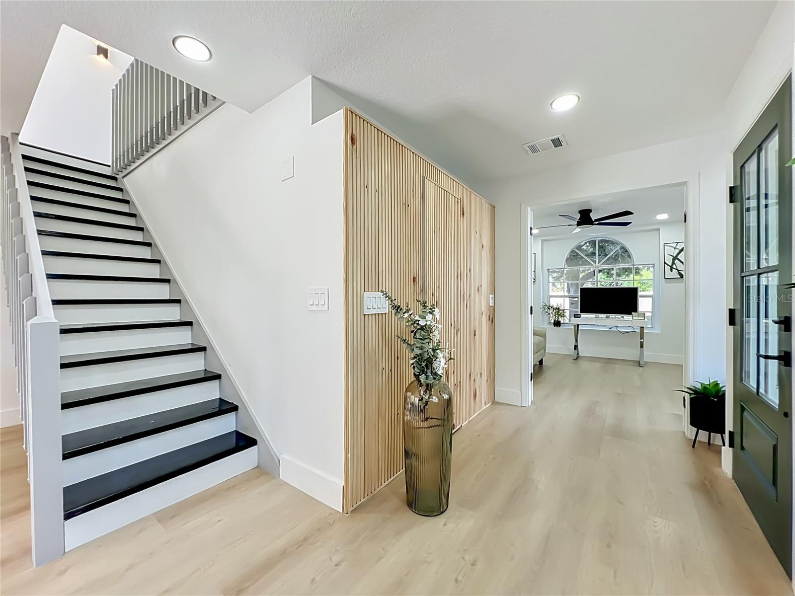 Image 19 of 77 For 1871 Casselwood Street