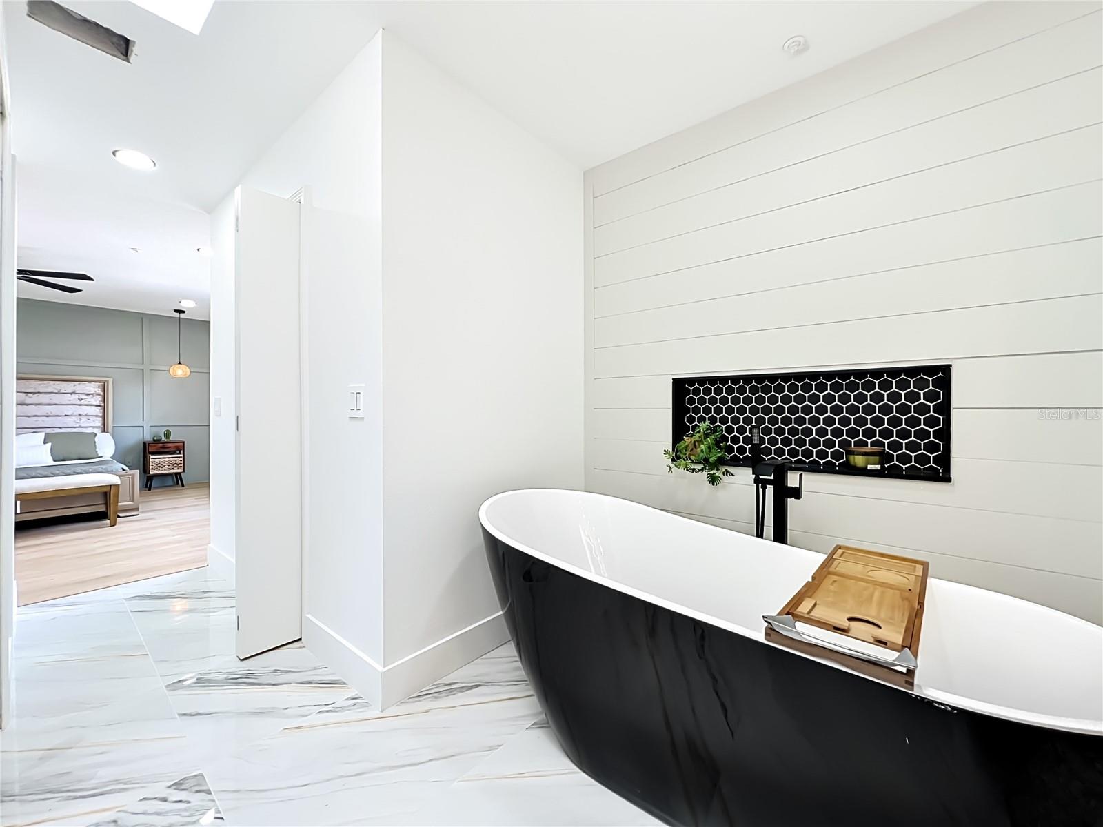 Image 48 of 77 For 1871 Casselwood Street