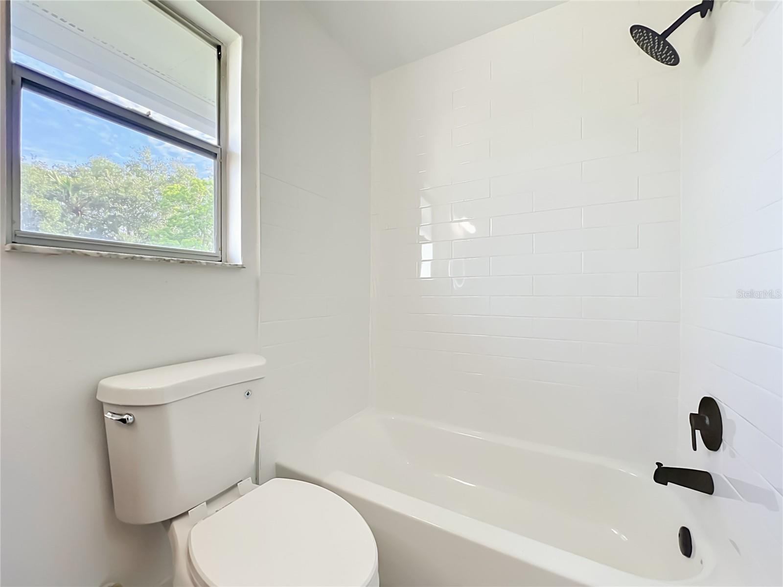 Image 62 of 77 For 1871 Casselwood Street