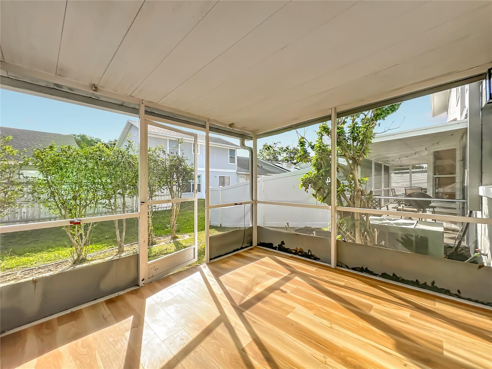 Image 67 of 77 For 1871 Casselwood Street