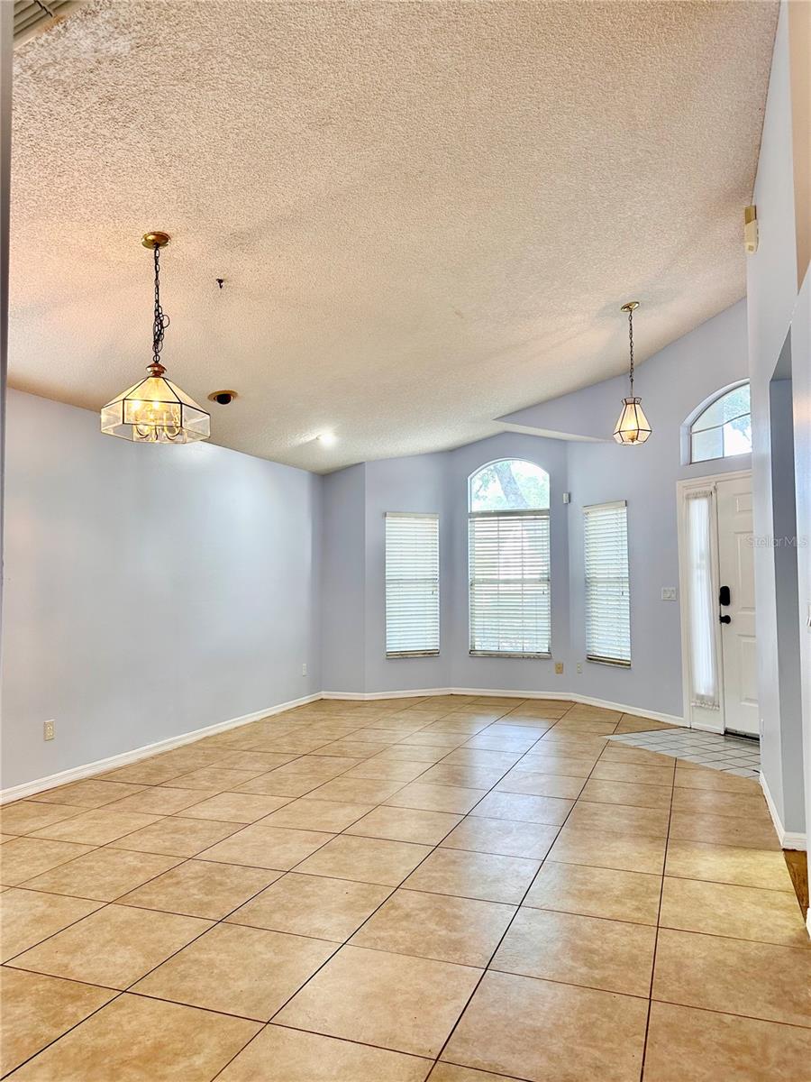 Image 5 of 23 For 8214 Woodsworth Drive
