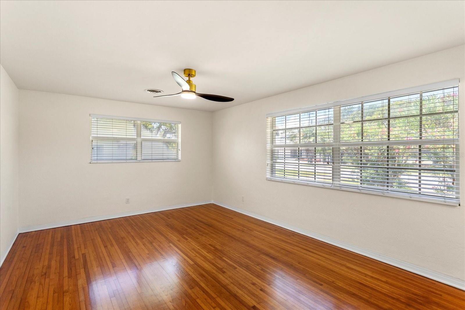 Image 40 of 54 For 105 John Anderson Drive
