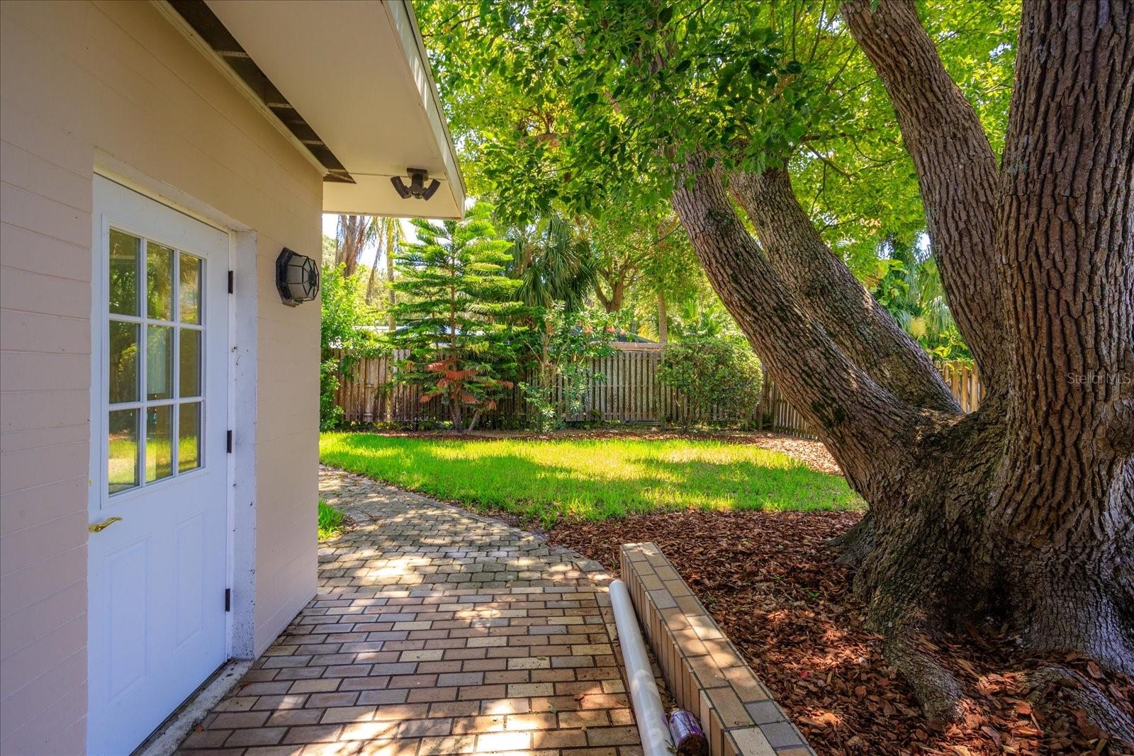Image 44 of 54 For 105 John Anderson Drive