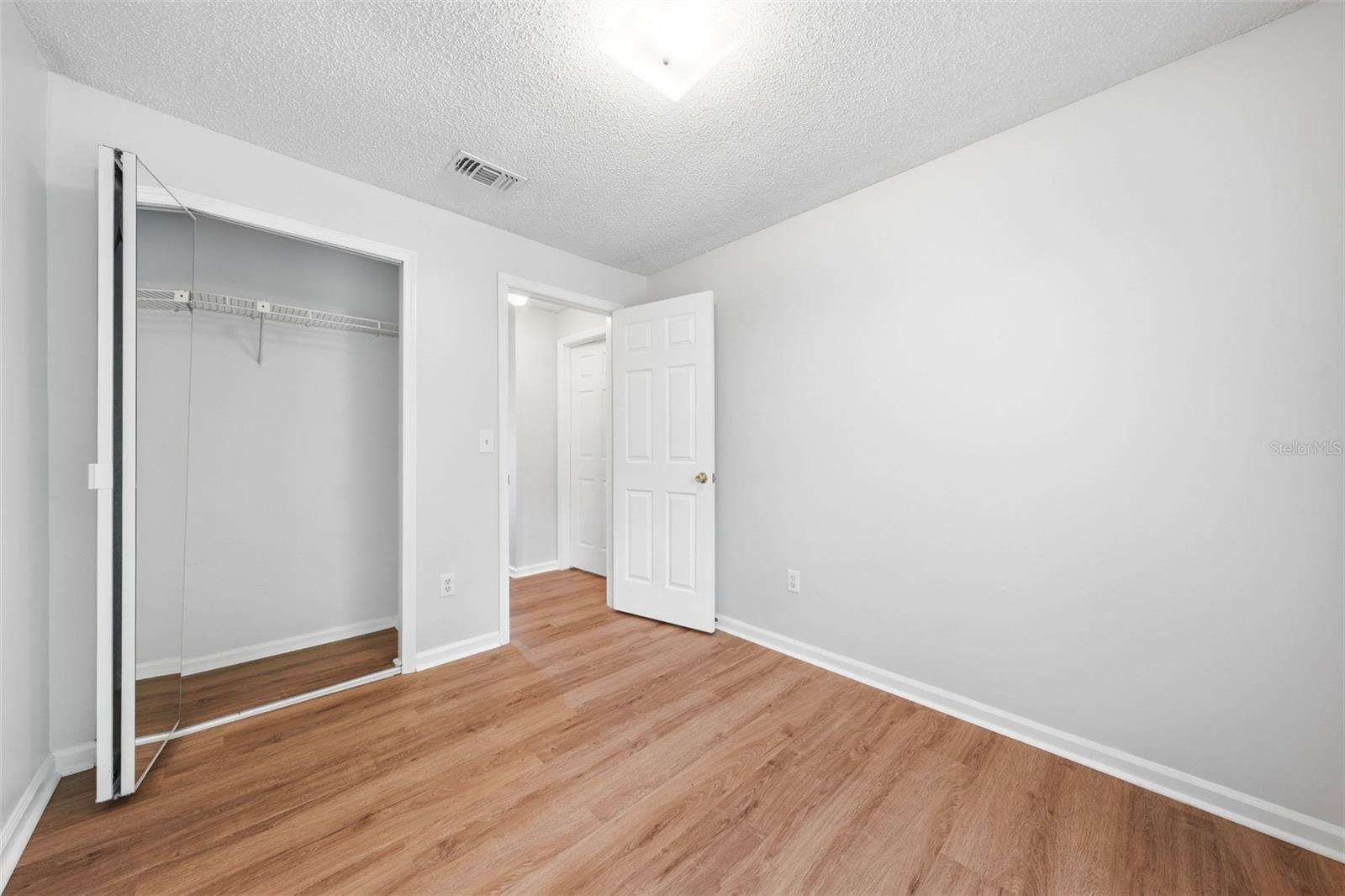 Image 20 of 25 For 7473 Belle River Court 16
