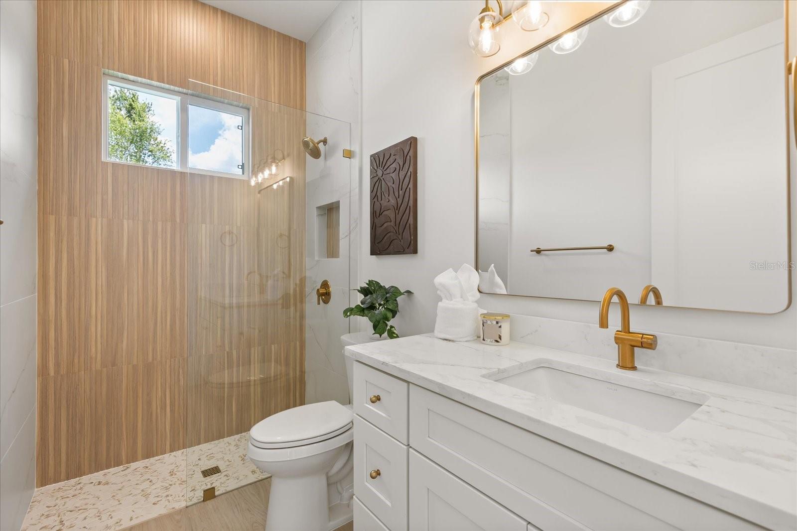 Image 31 of 100 For 5425 Nevada Avenue
