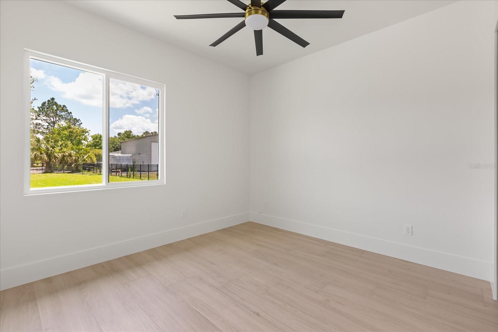 Image 32 of 100 For 5425 Nevada Avenue