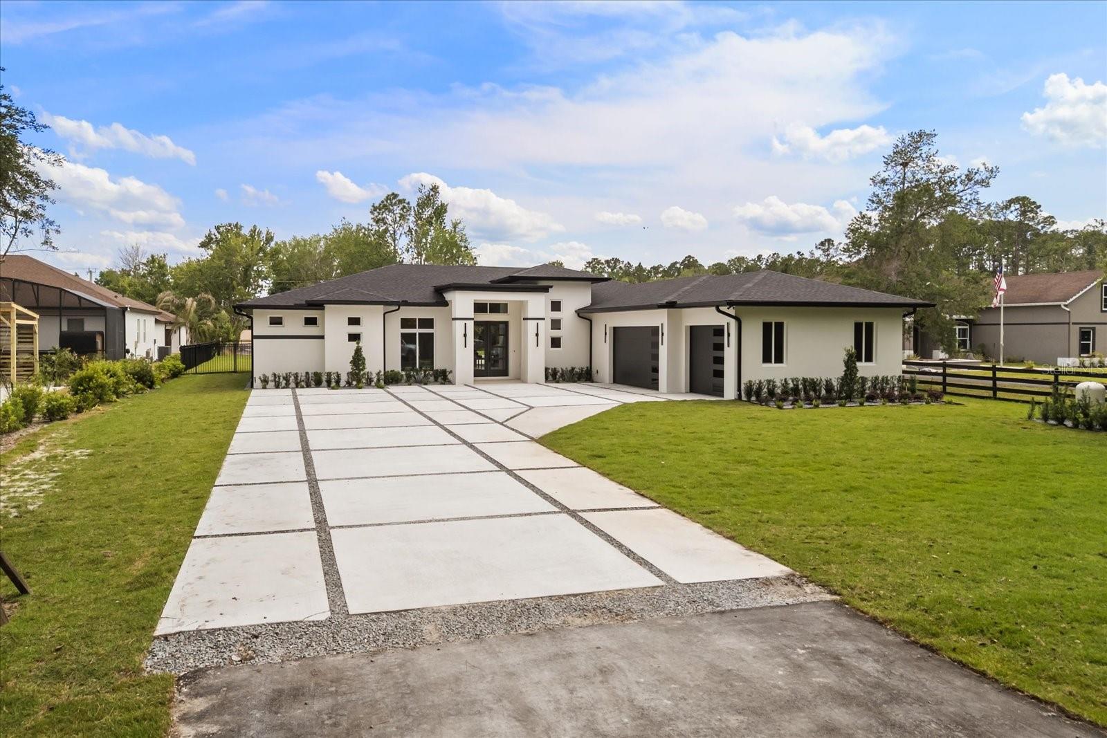 Image 4 of 100 For 5425 Nevada Avenue