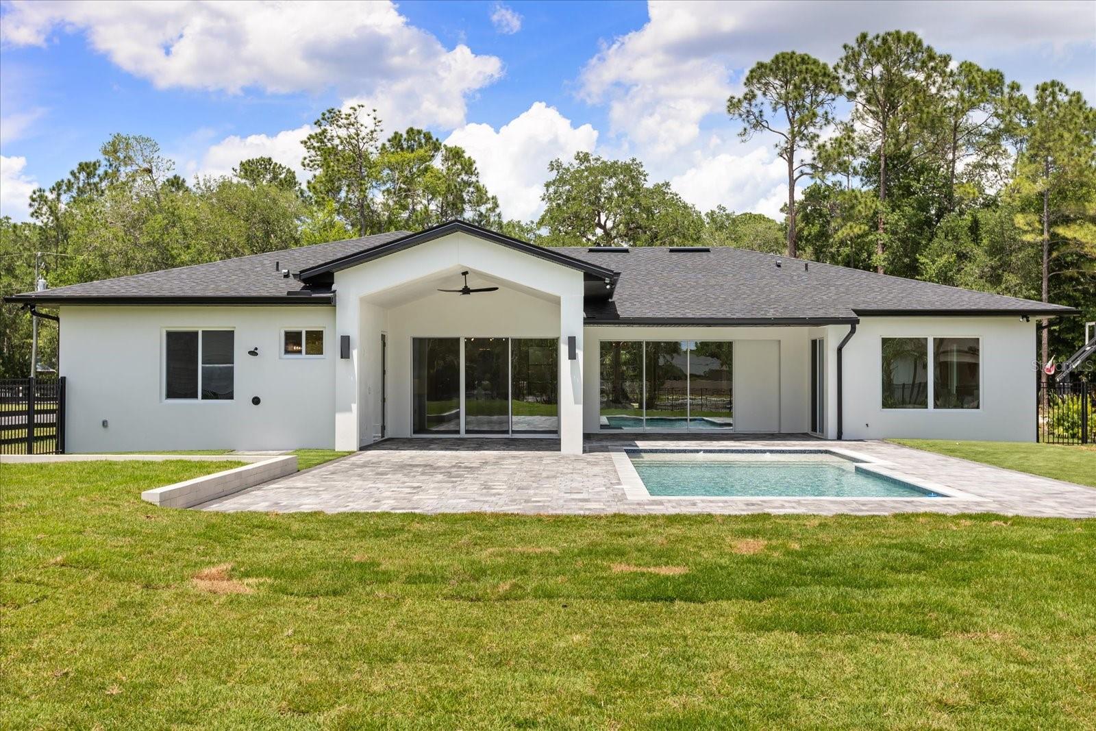 Image 6 of 100 For 5425 Nevada Avenue