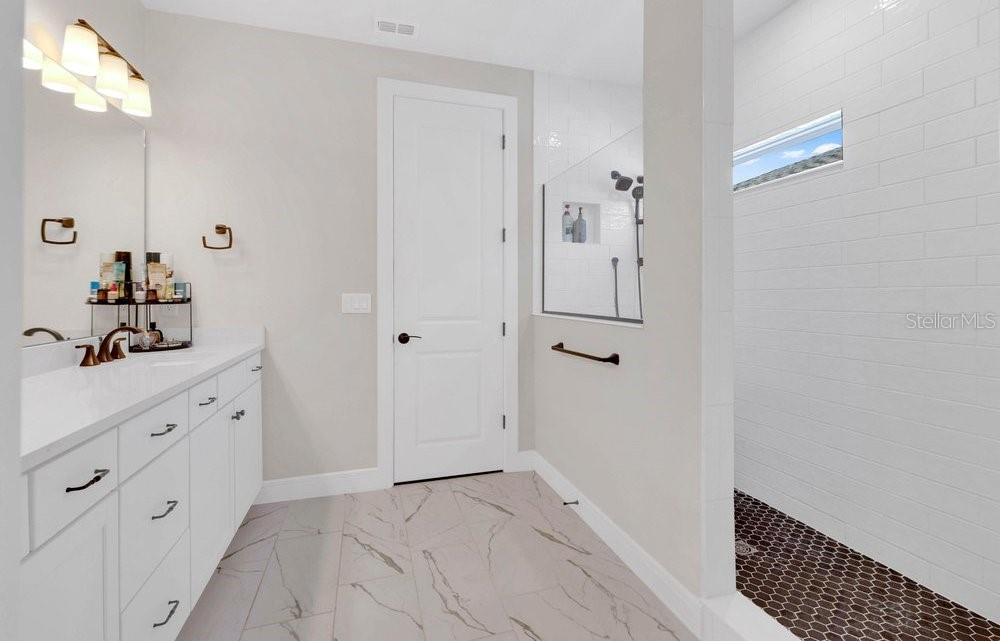 Image 21 of 55 For 13932 Destin Beach Lane