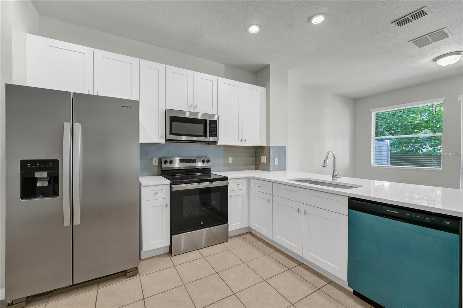 Image 7 of 21 For 2658 Mayaguana Street