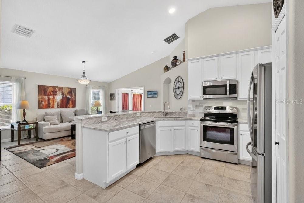 Image 4 of 47 For 9506 Pecky Cypress Way