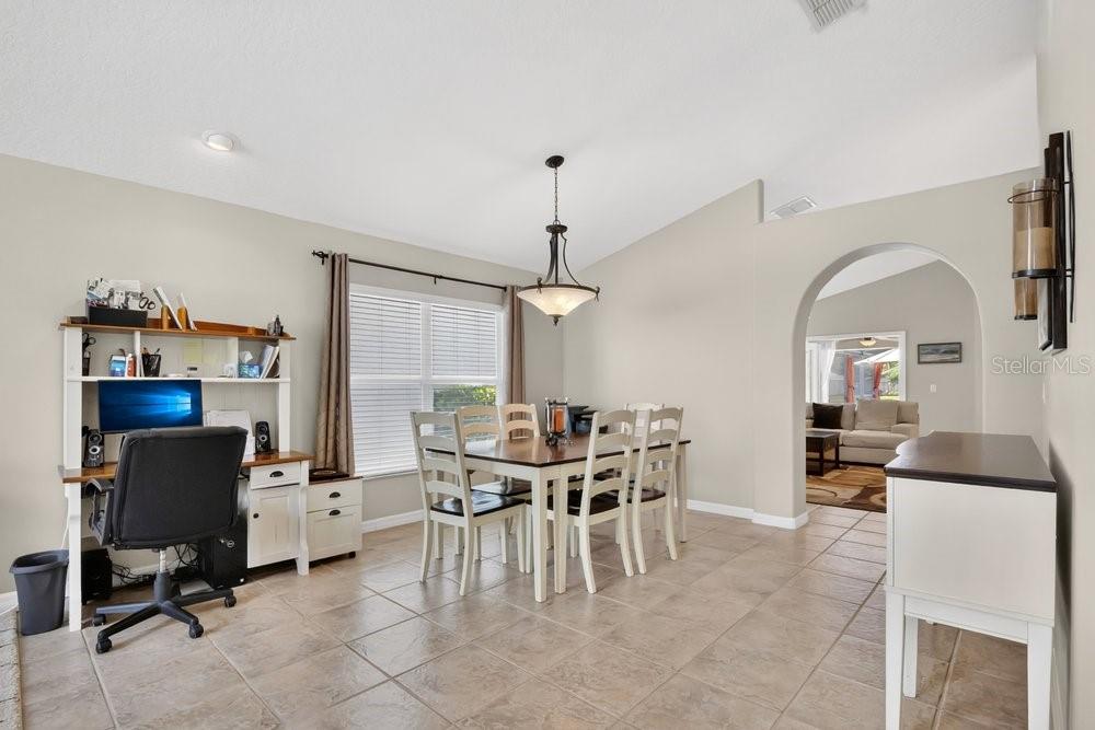 Image 5 of 47 For 9506 Pecky Cypress Way