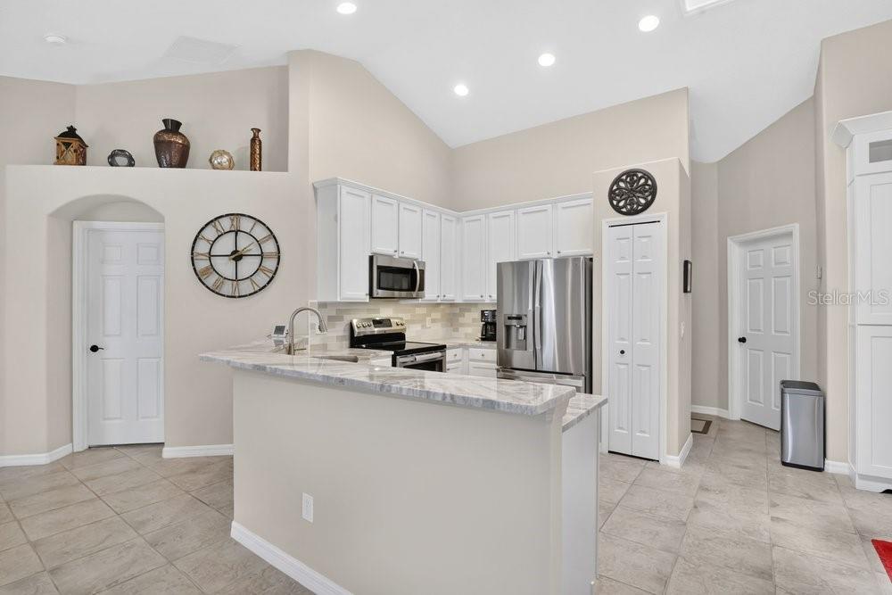 Image 9 of 47 For 9506 Pecky Cypress Way