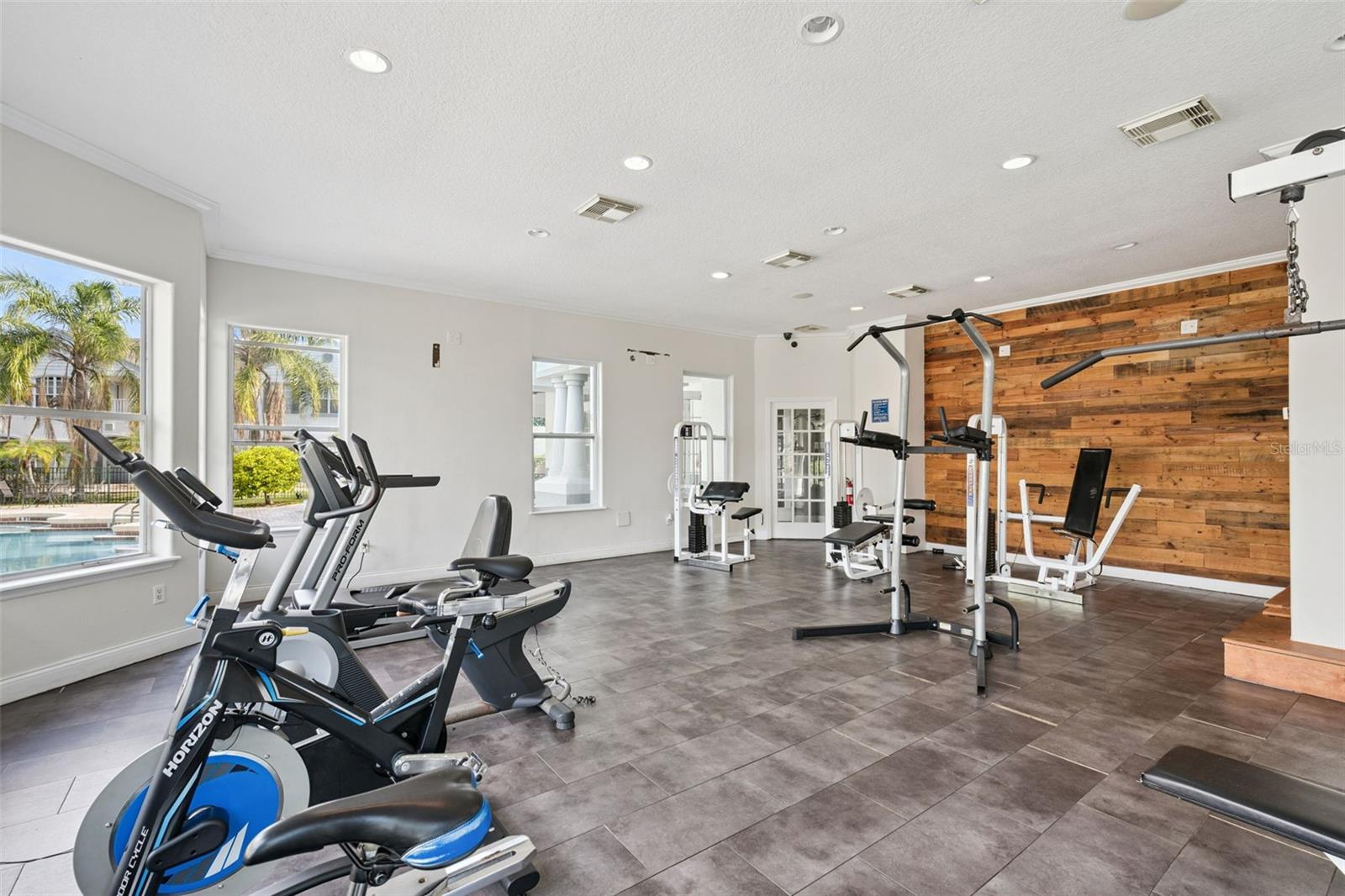 Image 10 of 33 For 4336 Kirkman Road 705