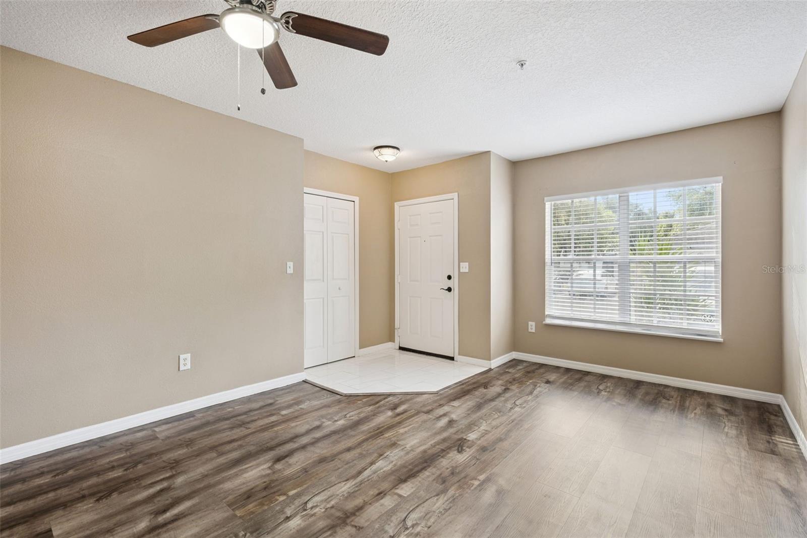 Image 2 of 33 For 4336 Kirkman Road 705