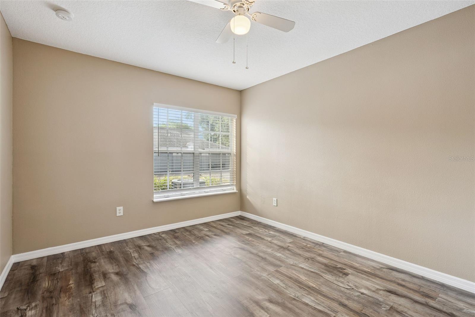 Image 7 of 33 For 4336 Kirkman Road 705