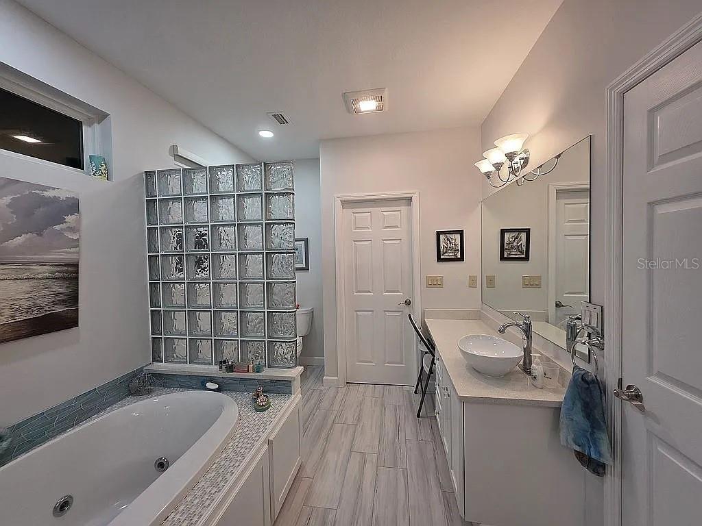Image 10 of 34 For 2719 Brookline Avenue