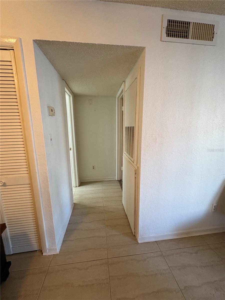 Image 16 of 26 For 5601 Rosebriar Way 106