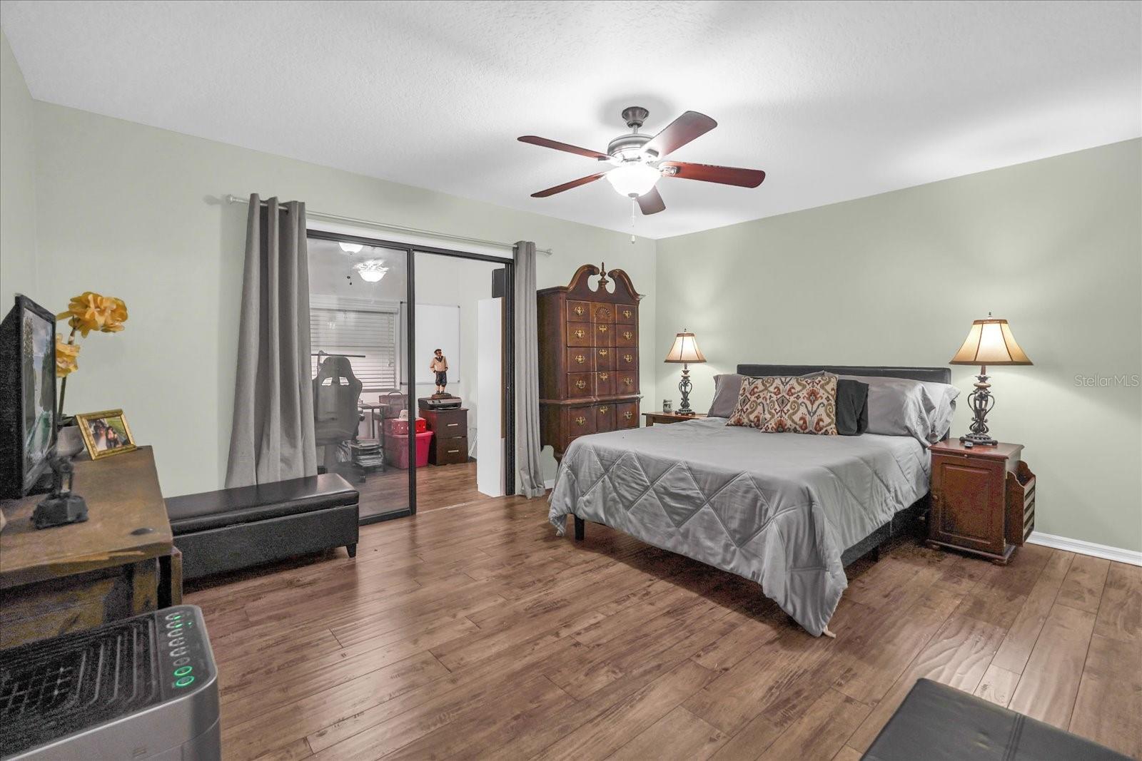 Image 13 of 31 For 6123 Sunnyvale Drive 2208
