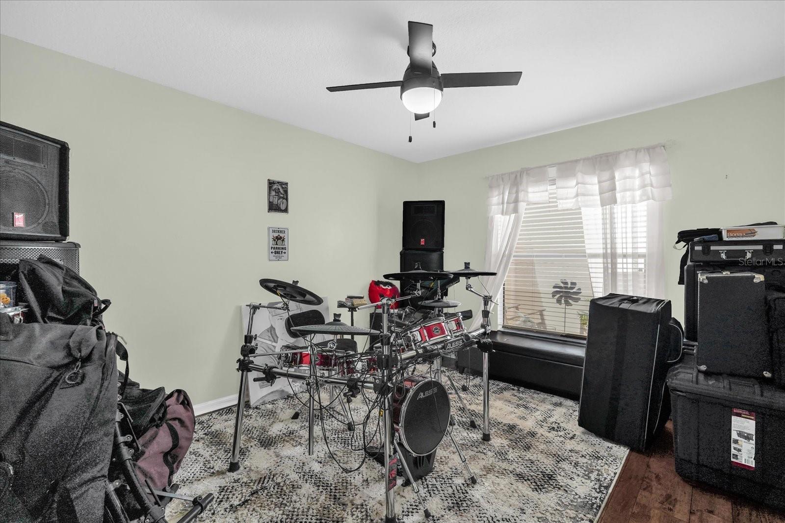 Image 17 of 31 For 6123 Sunnyvale Drive 2208