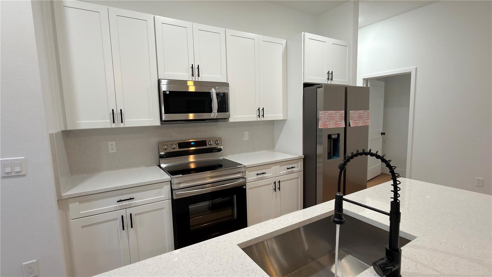 Image 12 of 37 For 7250 Freeport Circle