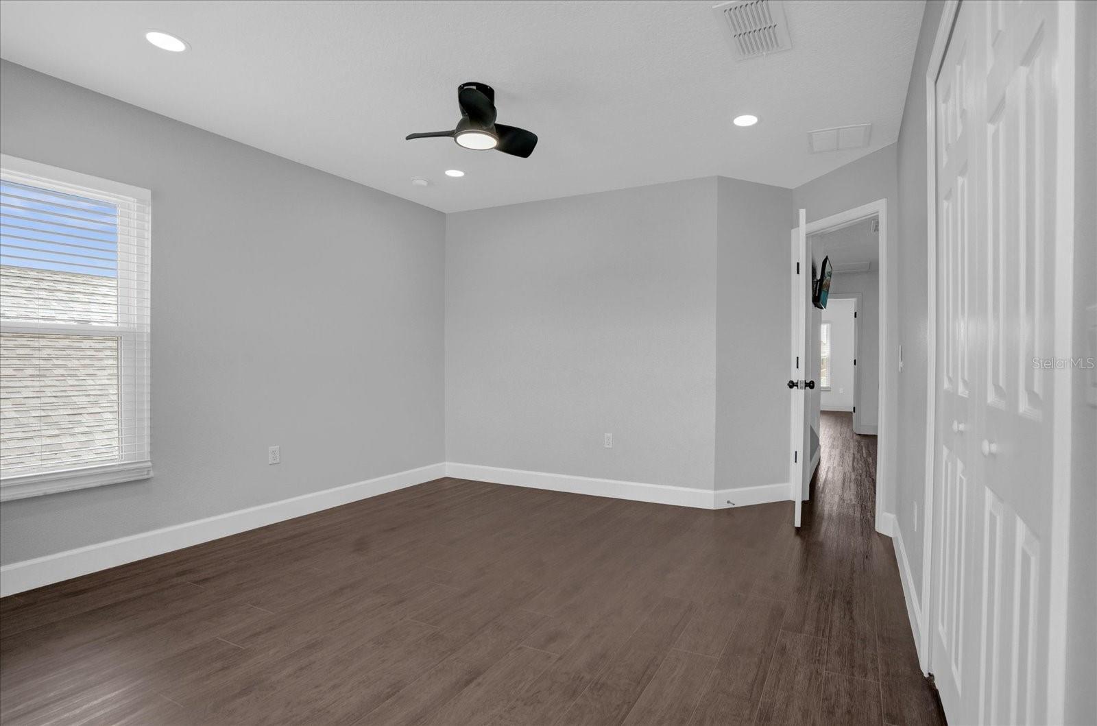 Image 14 of 33 For 2806 Moultrie Creek Drive
