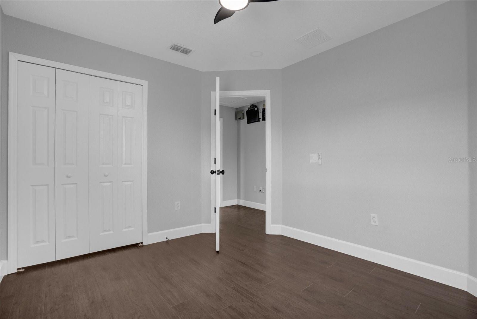 Image 17 of 33 For 2806 Moultrie Creek Drive
